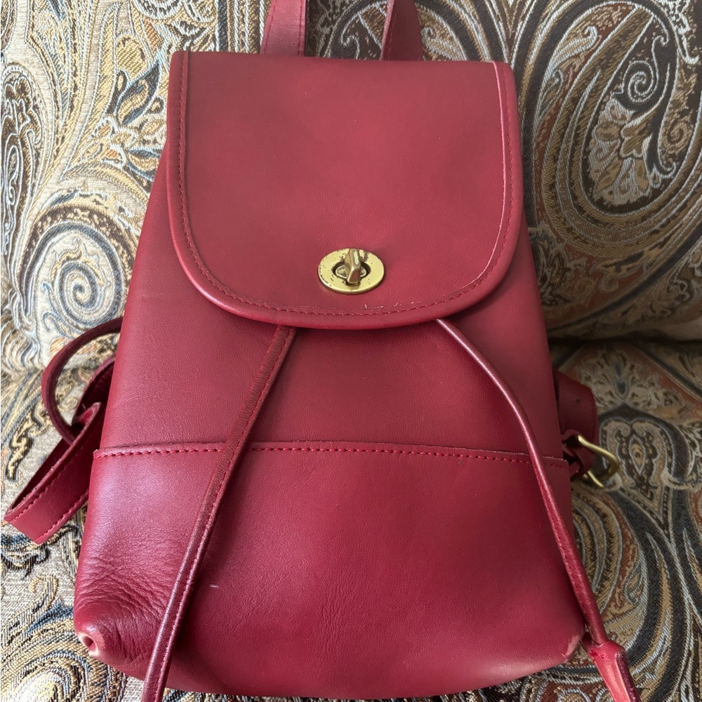 Coach Vintage Elegant Red Leather Backpack